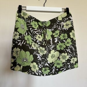 Gorgeous y2k green floral skirt 💚